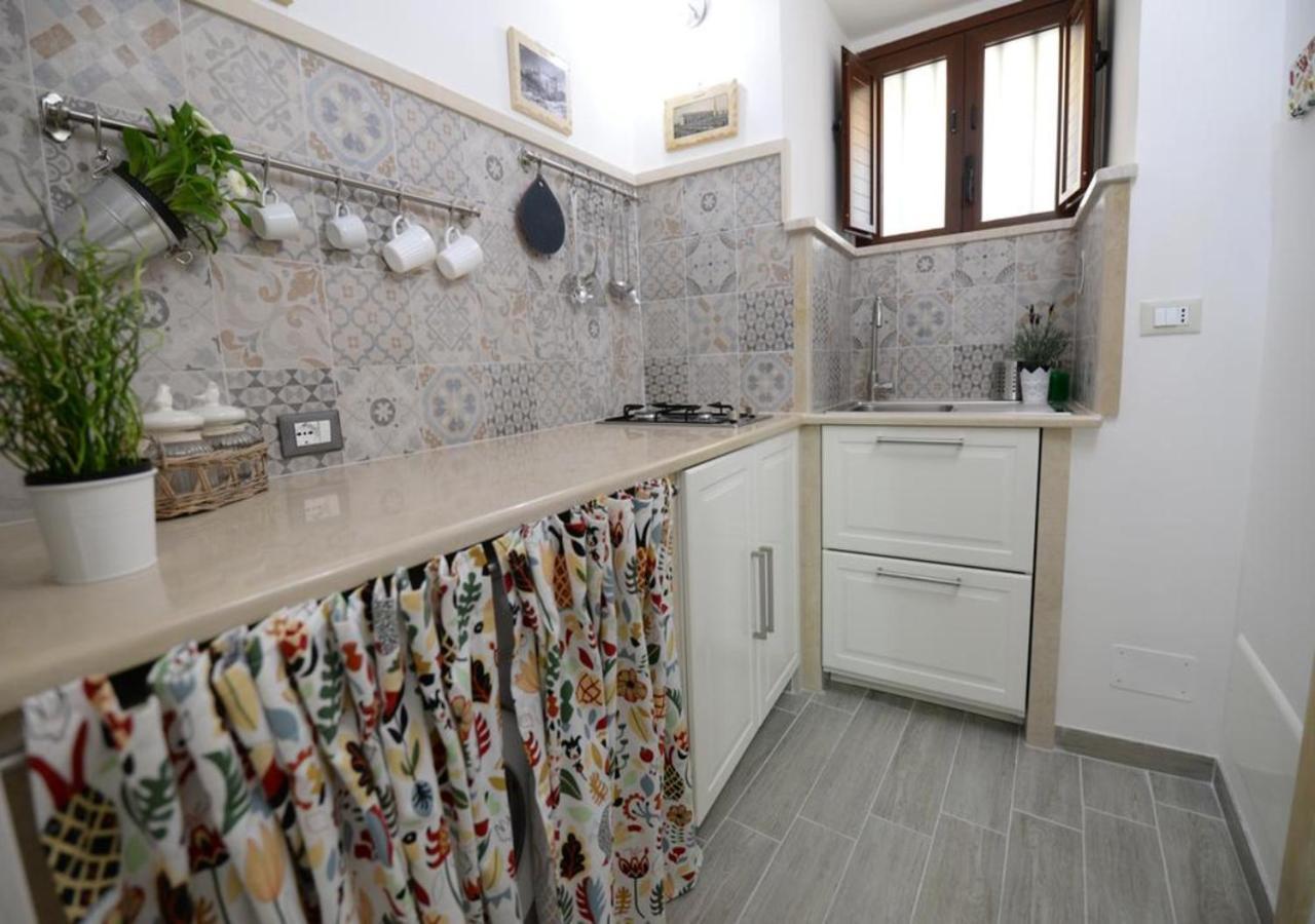 Casa Vacanza Zeus 노토 외부 사진