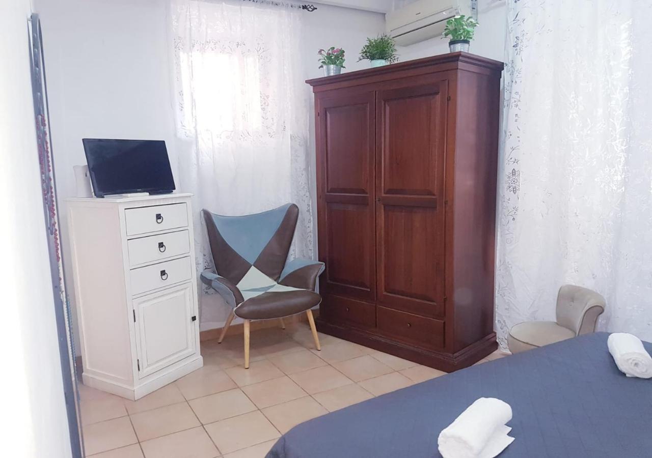 Casa Vacanza Zeus 노토 외부 사진