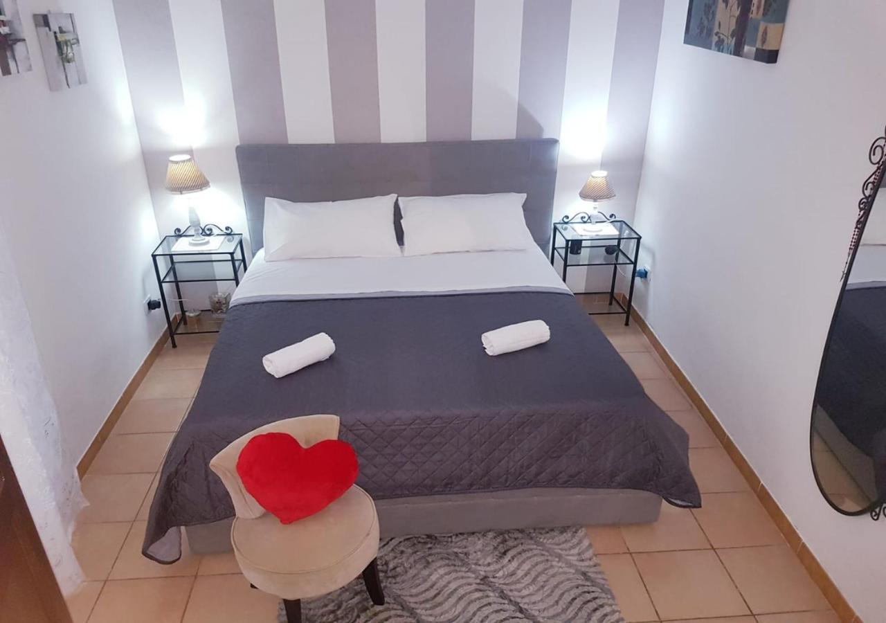 Casa Vacanza Zeus 노토 외부 사진
